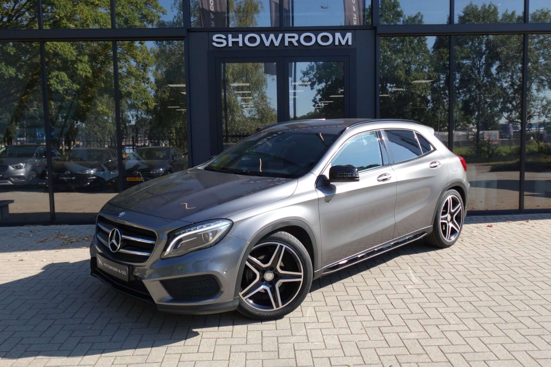 Mercedes-Benz GLA 180