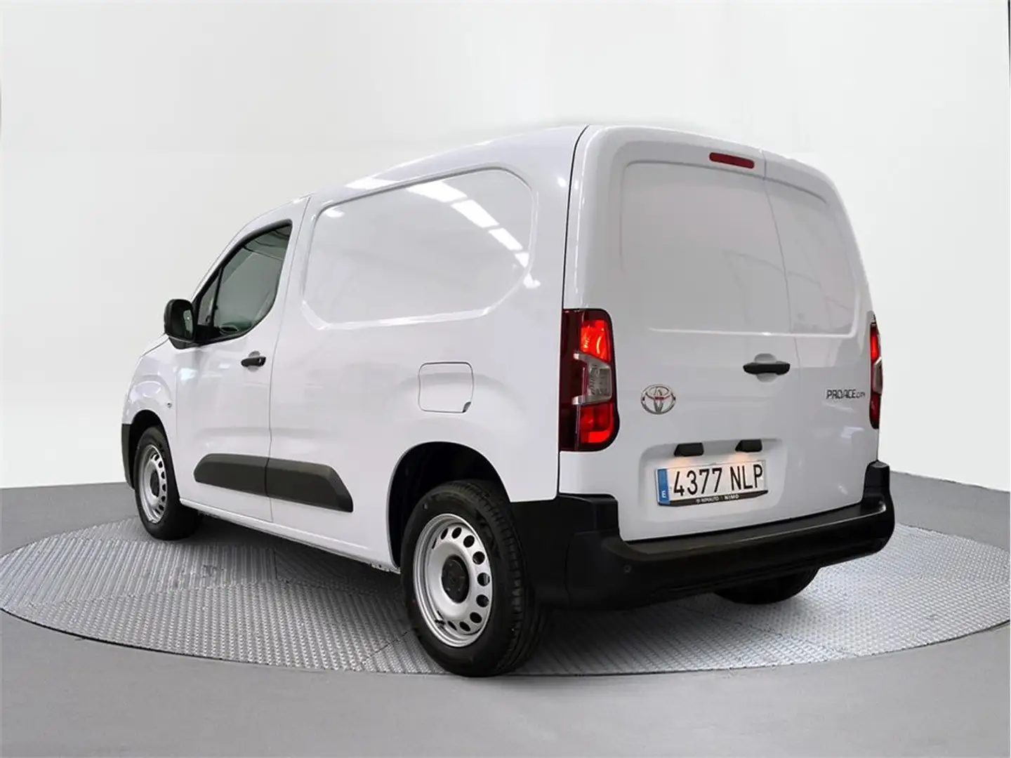 Toyota Proace City Van L1 1.5D 75kW (100CV) GX 2p - 2