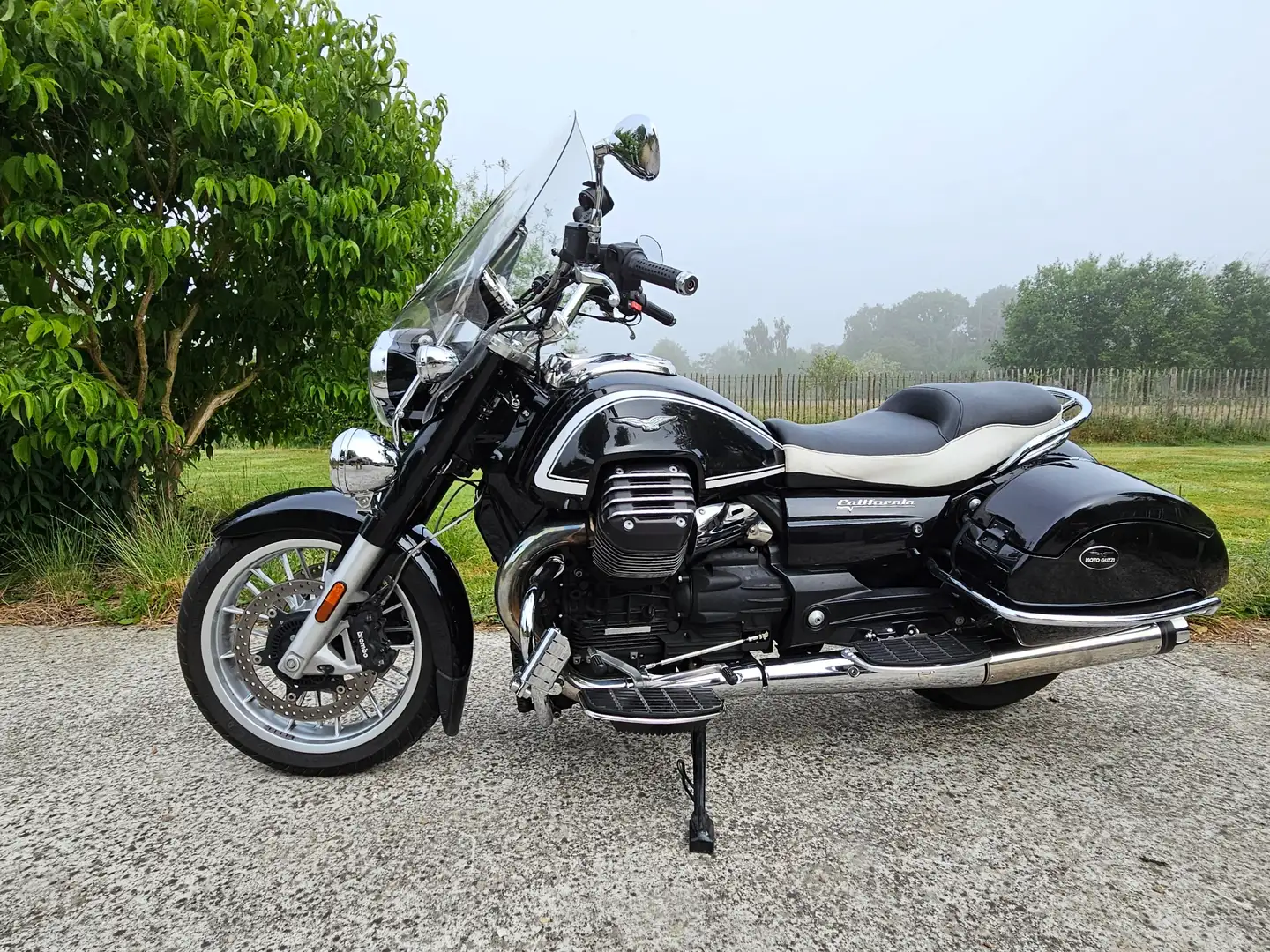 Moto Guzzi California 1400 Touring Černá - 2