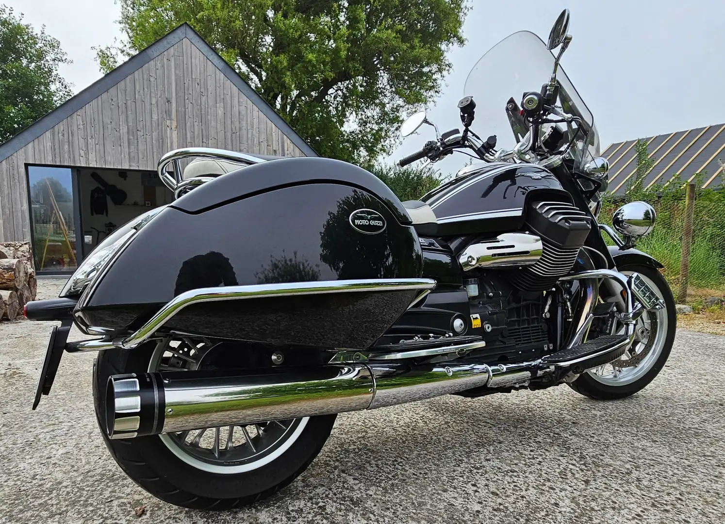 Moto Guzzi California 1400 Touring Noir - 2
