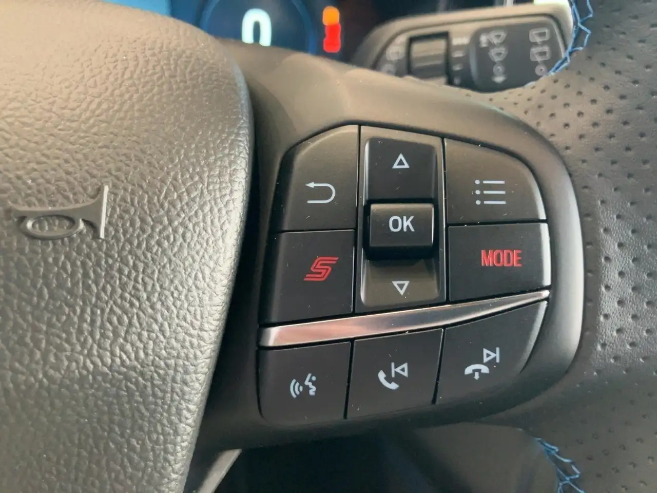 Ford Focus 2.3 EcoBoost S/S ST X *LED*NAVI*SYNC*TWA 16