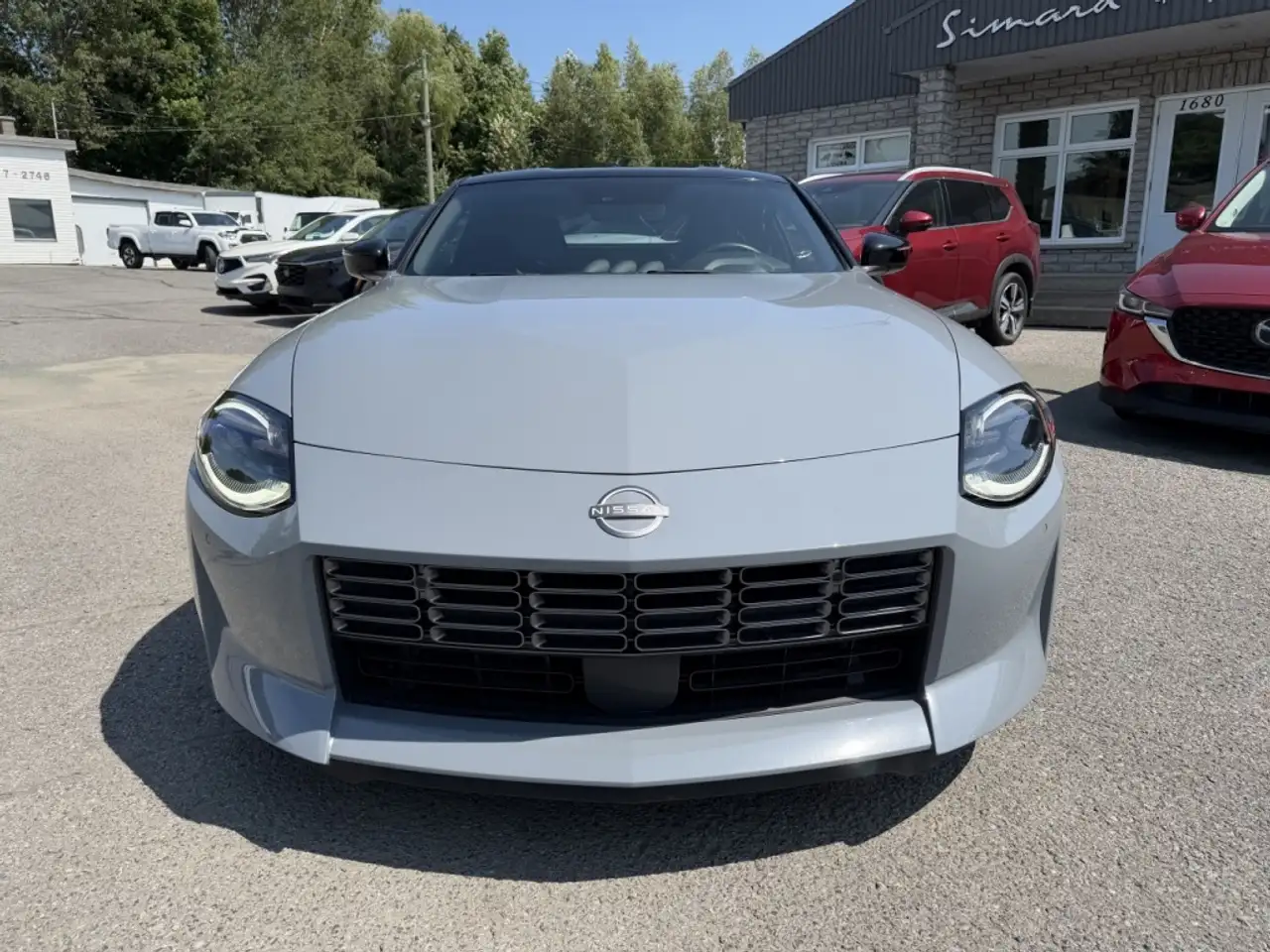 Nissan Z photo Nissan Z