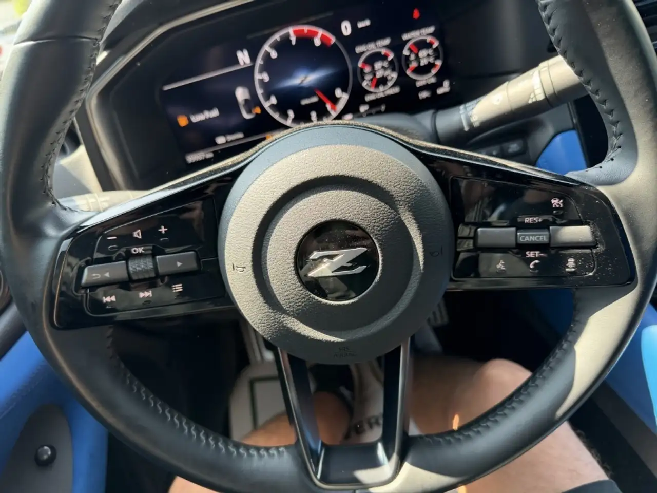 Nissan Z photo Nissan Z