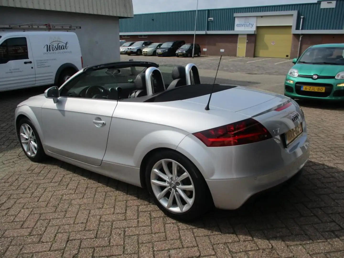 Audi TT Roadster 1.8 TFSI Grijs - 2