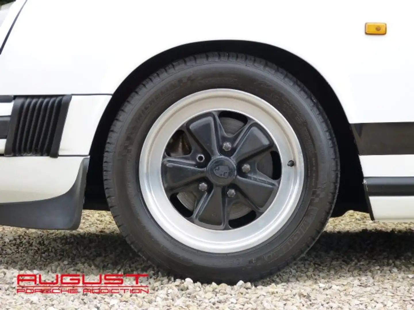 Porsche 911 911 Carrera 3.2 1987 Blanc - 2