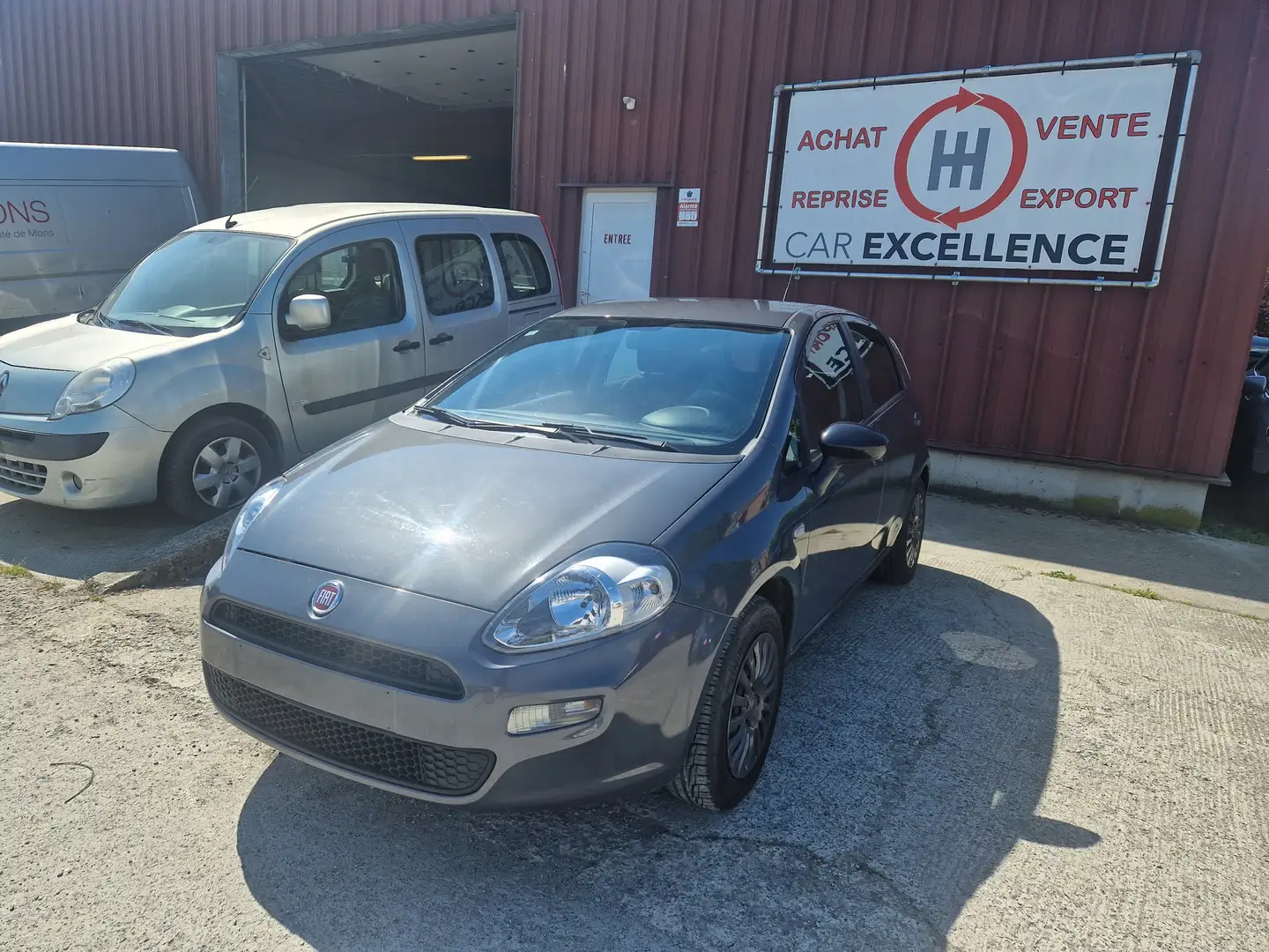 Fiat Punto 1.2i Young Gris - 2