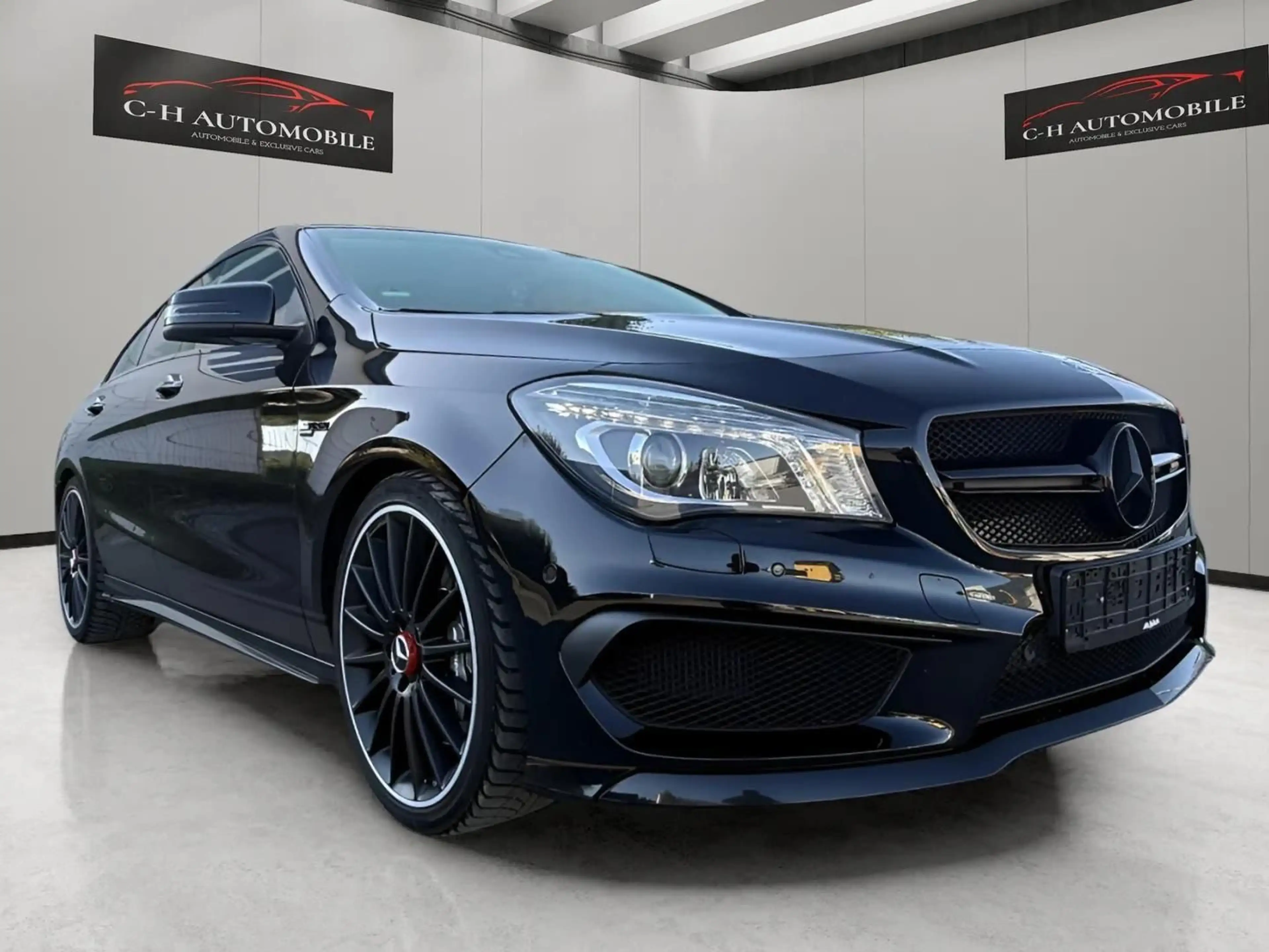 Mercedes-Benz CLA 45 AMG