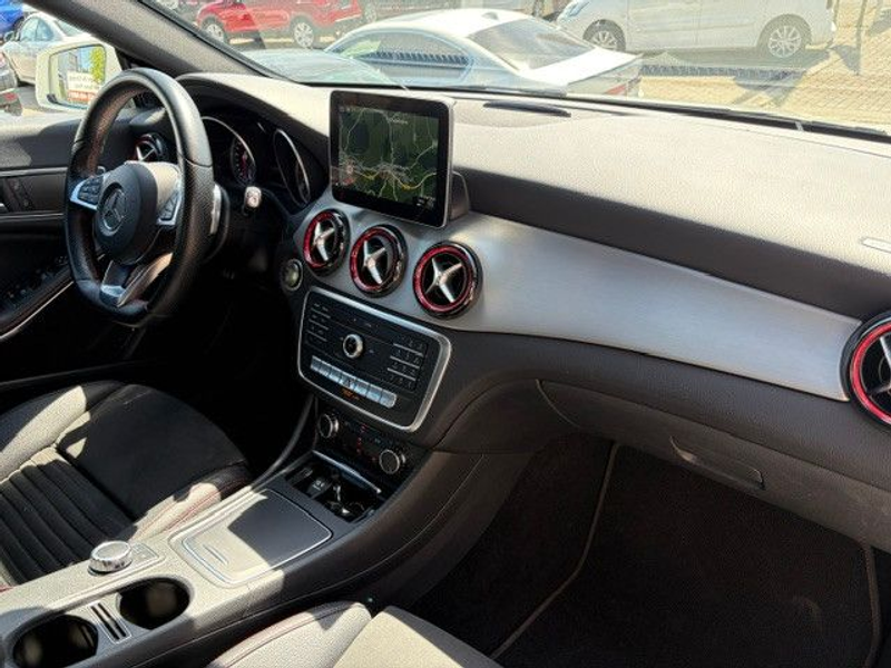 Mercedes-Benz CLA 250 CLA250 Sport AMG-Line *PANORAMA+LED+NAVI+18"Alu* — photo 8