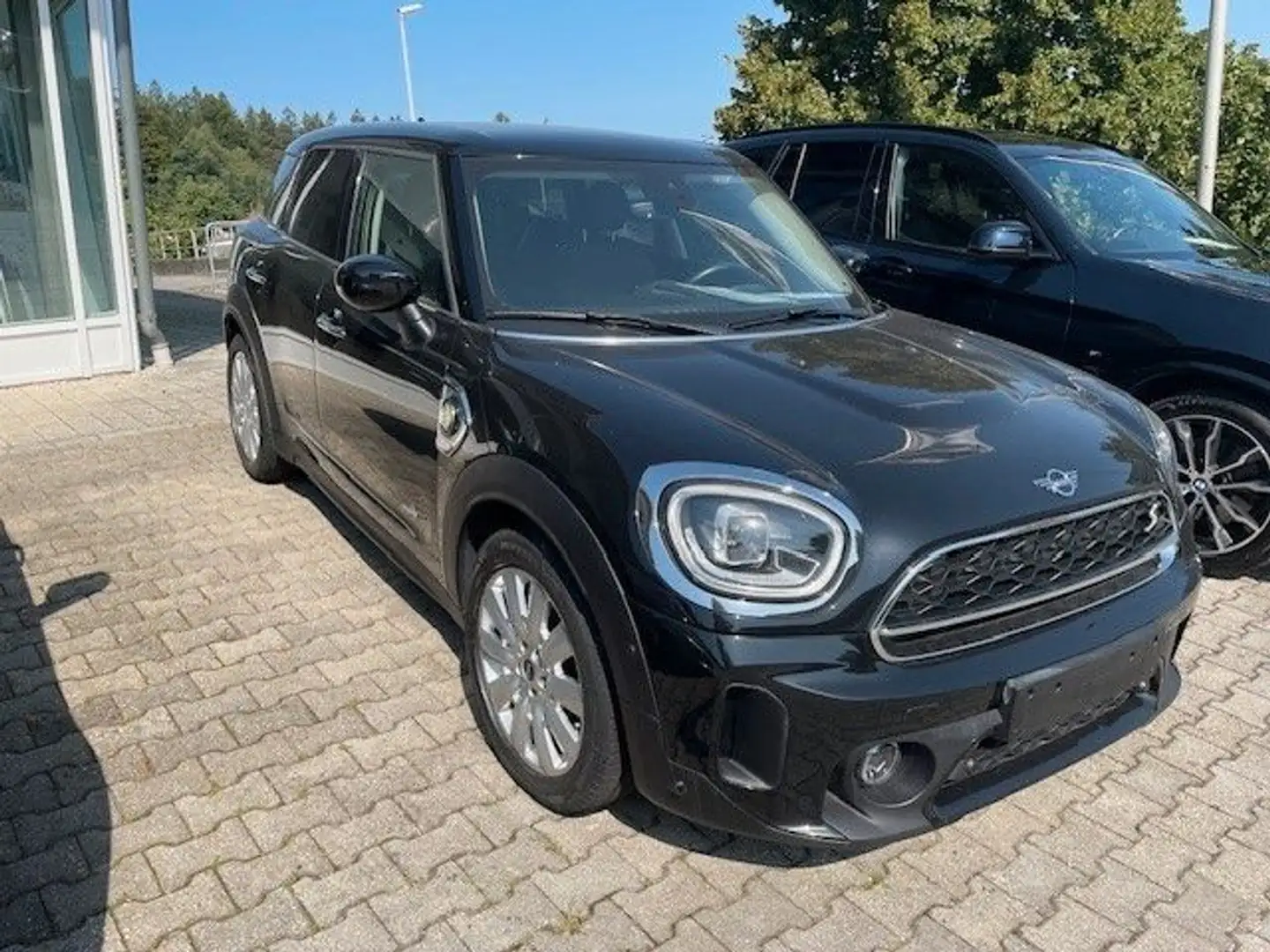 MINI Cooper SE All4 Countryman LED im erw. Umf. Navi Schwarz - 2