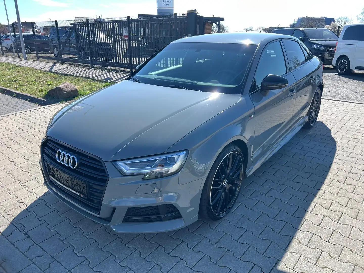 Audi A3 35 TDI sport S-Line Aut. Navi+Led+Leder+Shz Gri - 2