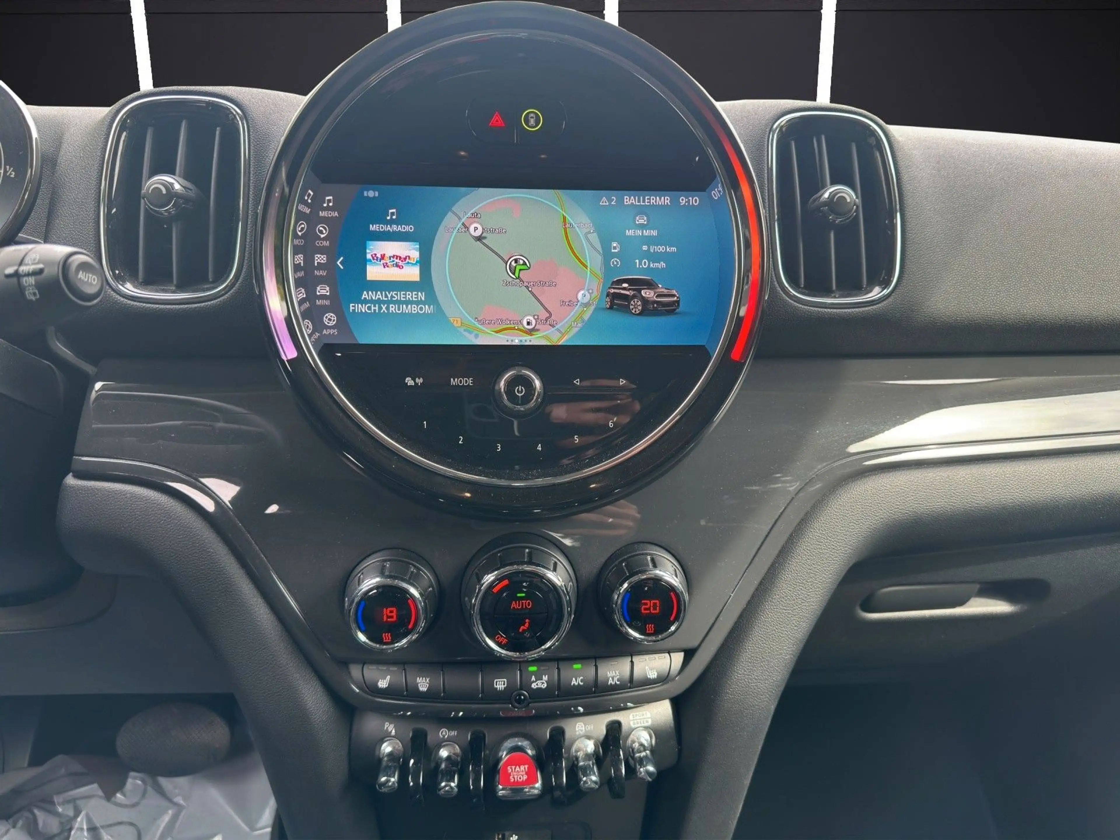 MINI Cooper Countryman BICOLOUR+DKG+LED — photo 14