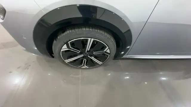 Lancia Ypsilon view 8