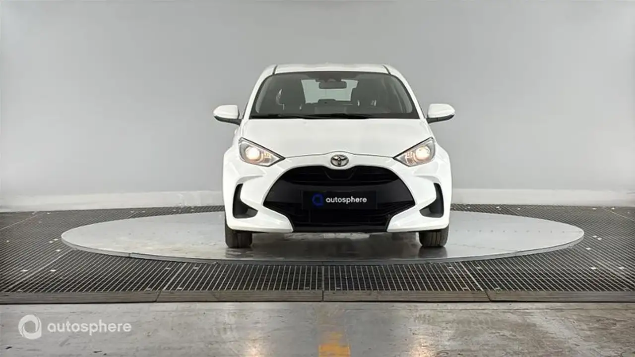 Toyota Yaris Yaris — photo 2