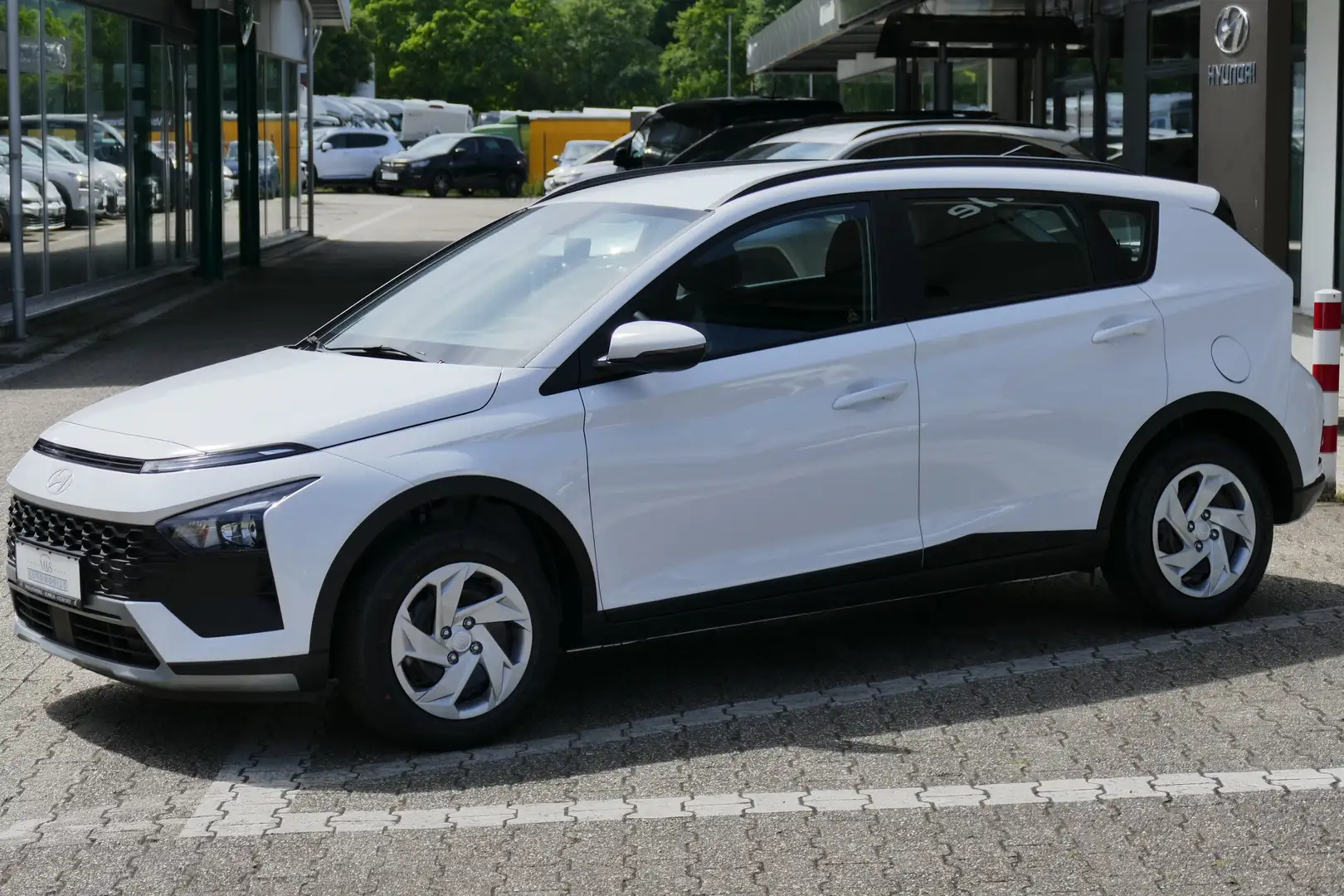 Hyundai BAYON 1.0 T-GDI Select Weiß - 1