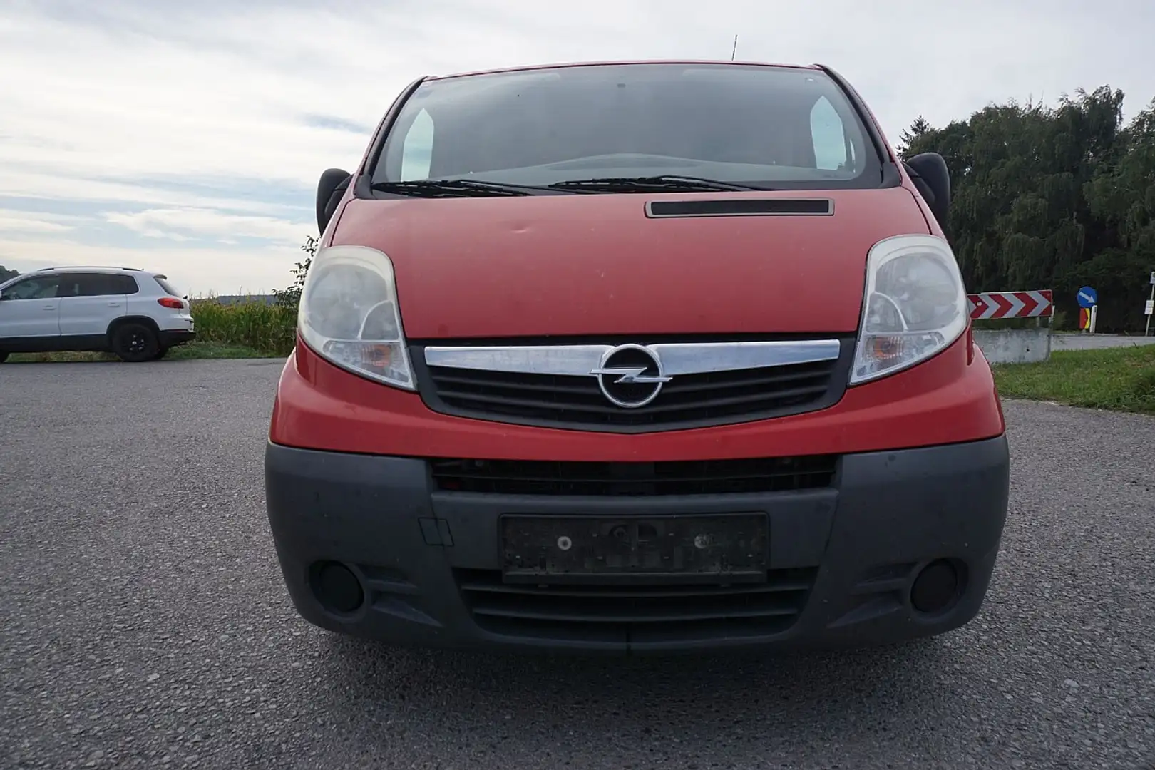 Opel Vivaro Vivaro Rot - 1