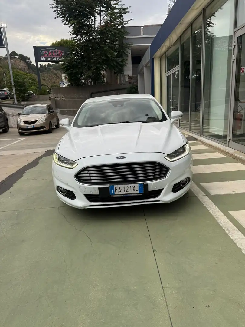Ford Mondeo Mondeo 2.0 TDCi 150 CV S&S 5 porte Titanium Bianco - 1