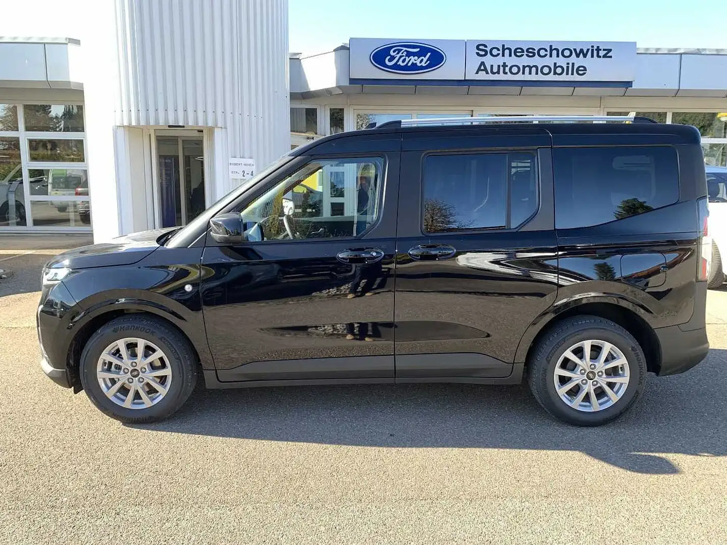 Ford Tourneo Courier 1.0 EcoBoost TITANIUM Zwart - 2