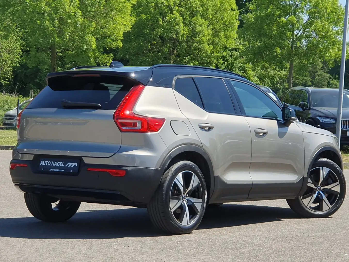 Volvo XC40 XC40 T5 Twin Engine R-Design Grijs - 2