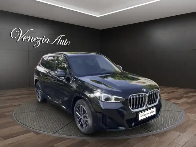 BMW X1 view 8