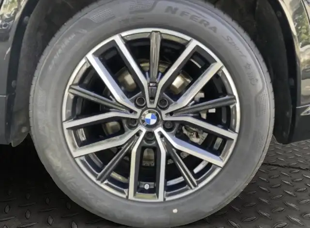 BMW X1 view 16