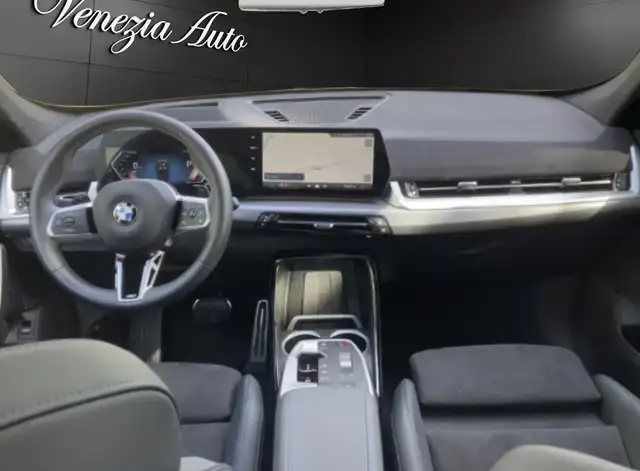 BMW X1 view 5