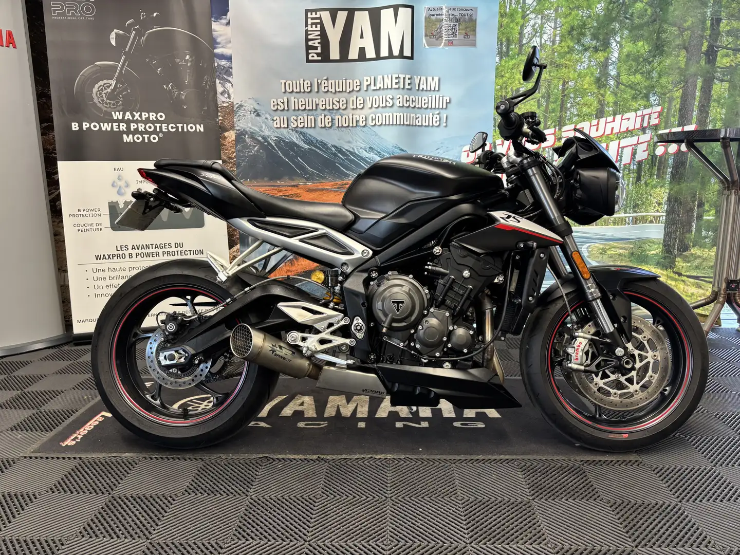 Triumph Street Triple 765 Noir - 1