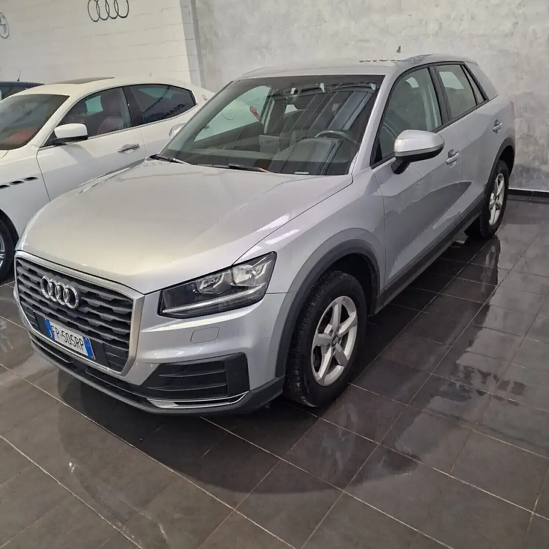 Audi Q2 1.6 TDI S tronic Gris - 2