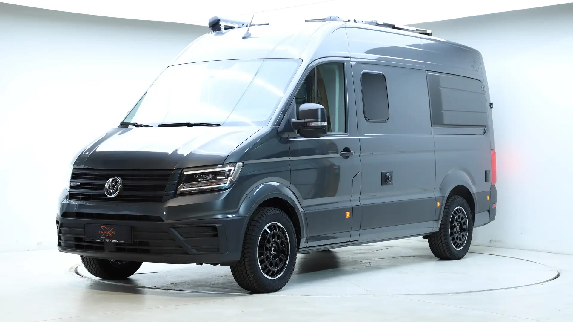 Volkswagen Crafter Aqulia C6 4x4 Adventure Camper Grau - 1
