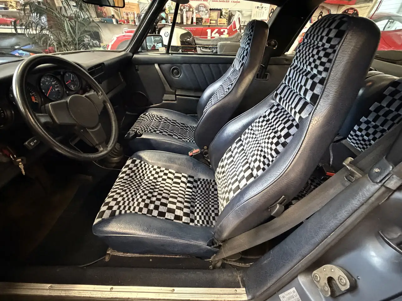 Porsche 911 SC Targa 204 CV, foto 8