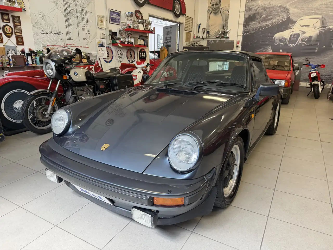 Porsche 911 SC Targa 204 CV, foto 2