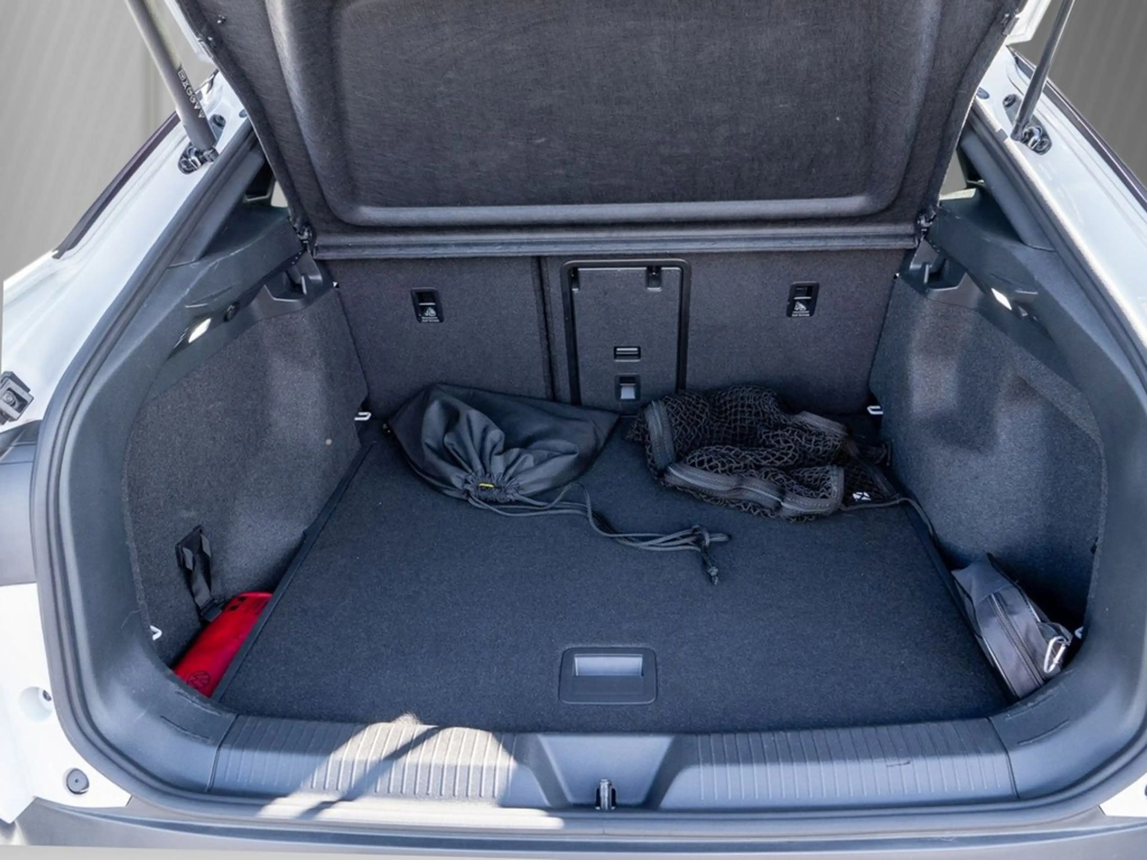Volkswagen ID.5 Pro AHK — photo 7