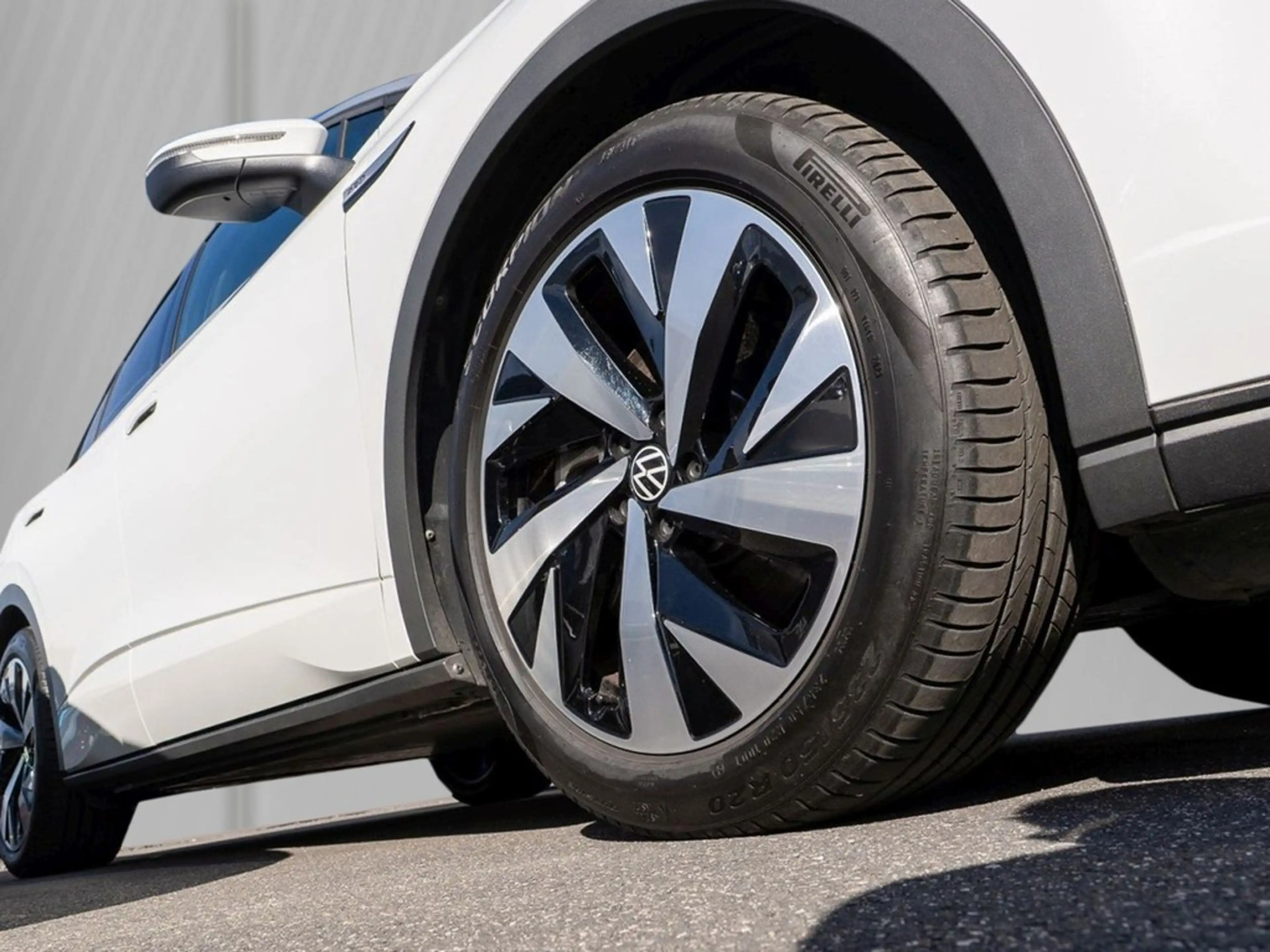 Volkswagen ID.5 Pro AHK — photo 6