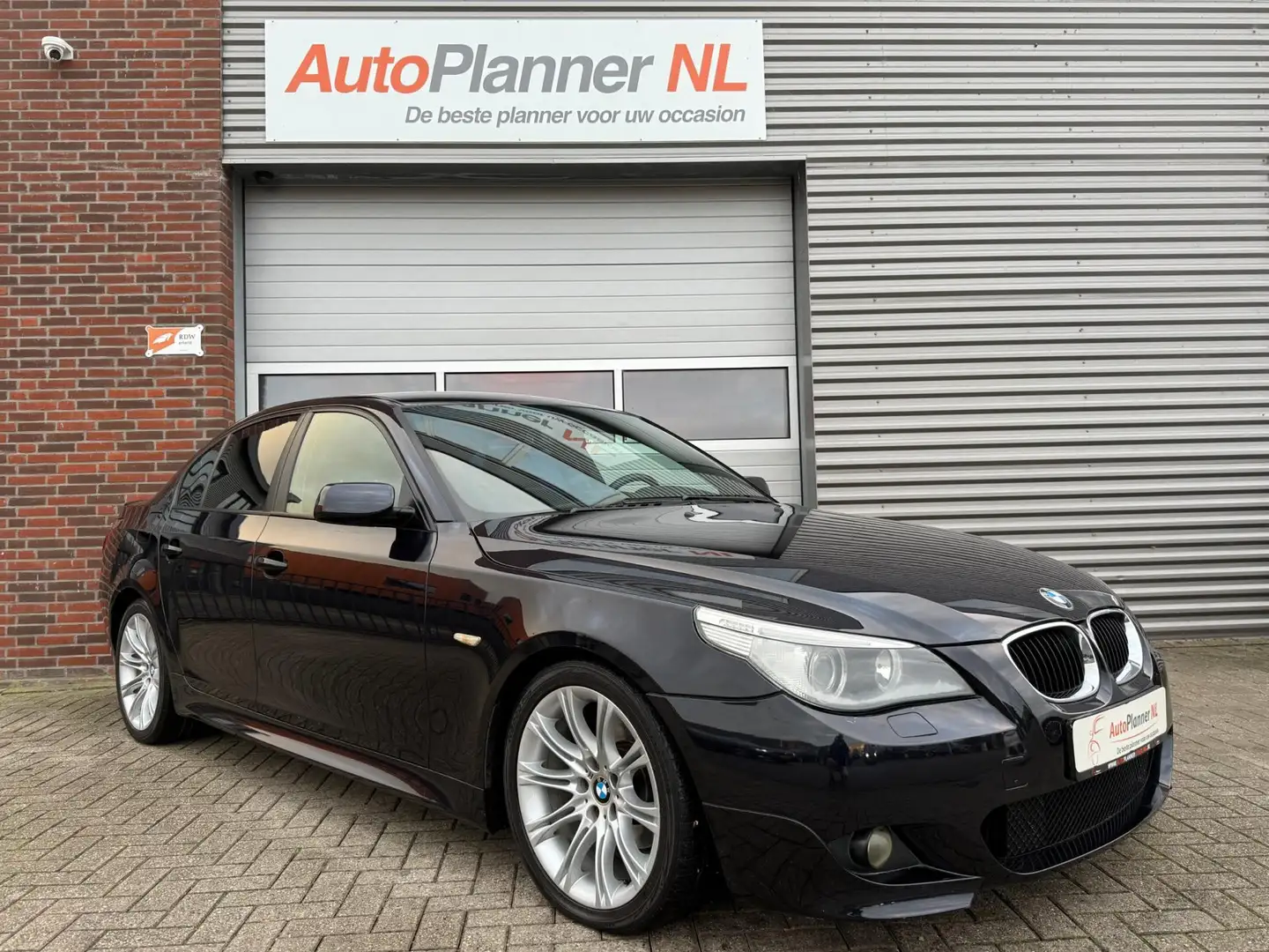 BMW 525 5-serie 525i M-Pakket! Clima! Cruise! Navi! Incl. Blauw - 1