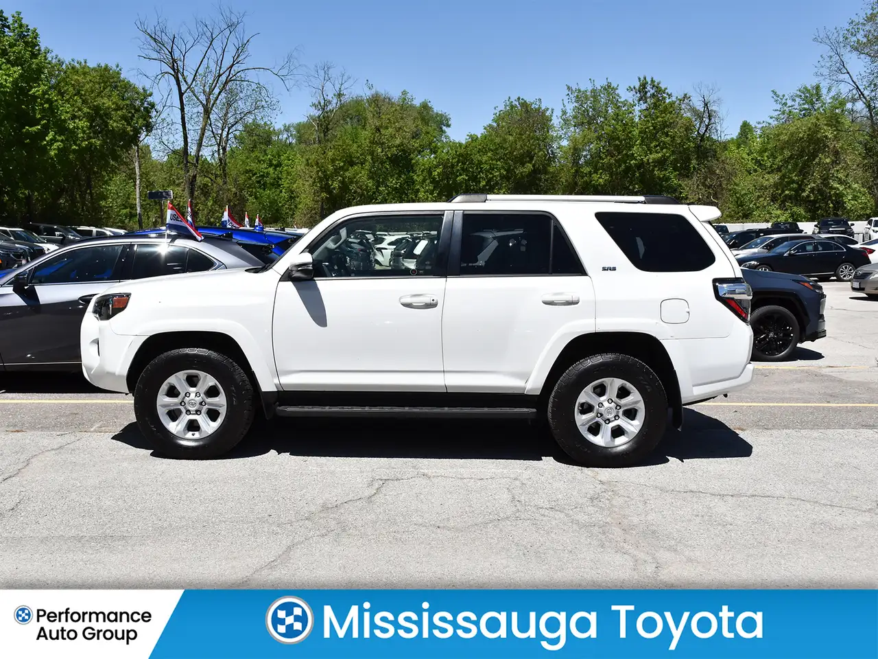 Toyota 4-Runner снимка Toyota 4-Runner