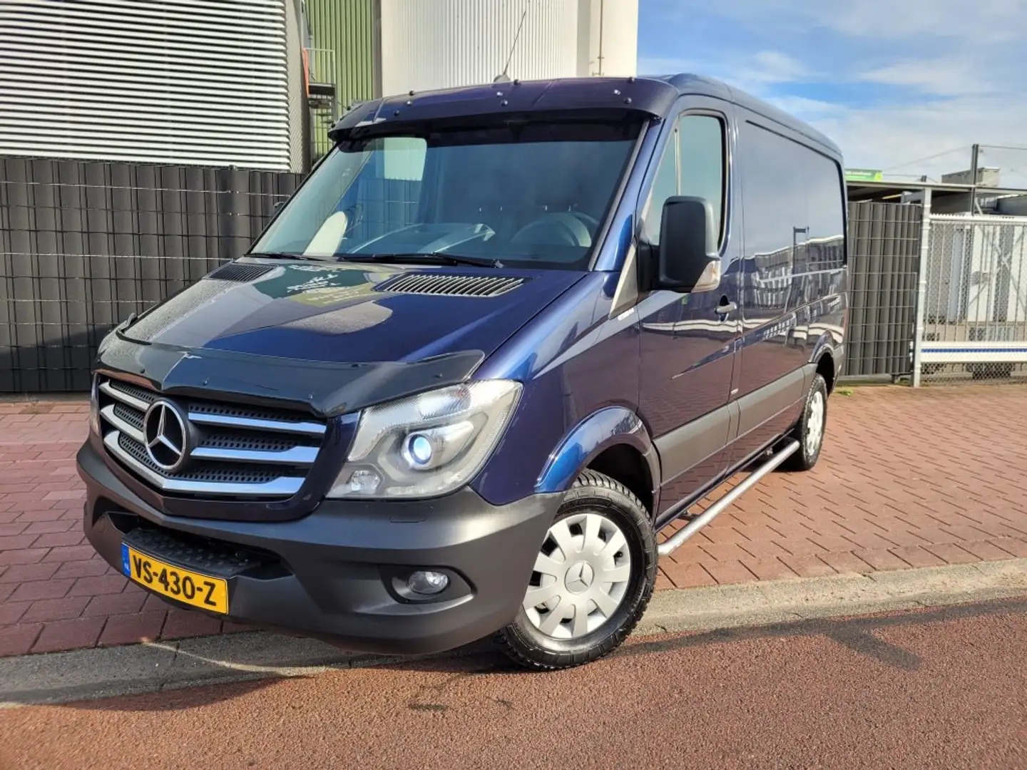 Mercedes-Benz Sprinter 319 3.0 BlueTEC 325 L1H1 Incl Werkplaatsinrichting Bleu - 1