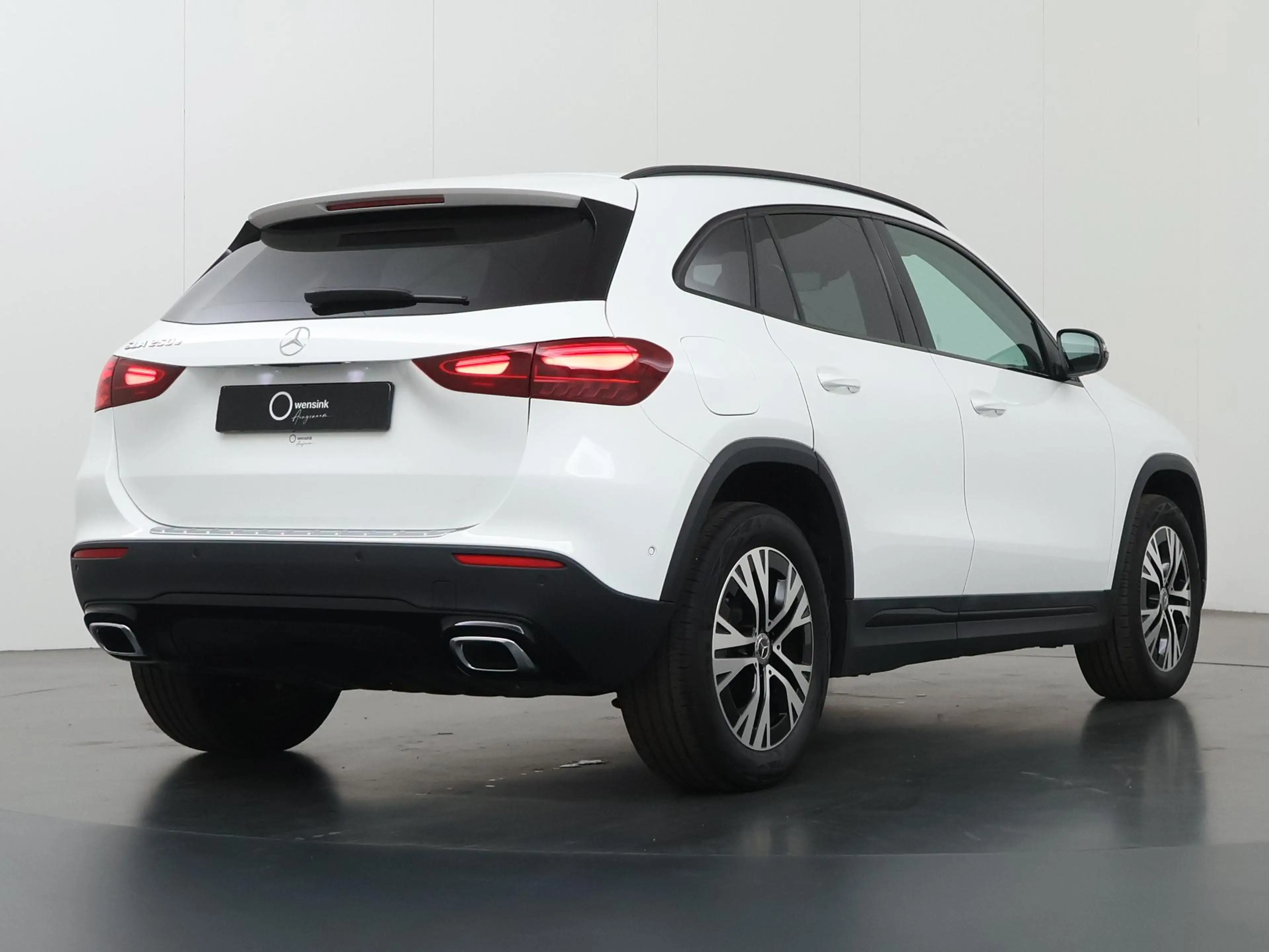 Mercedes-Benz GLA 250 e Luxury Line | SOH 96,7% | Night Pakket | Elek. T — photo 2