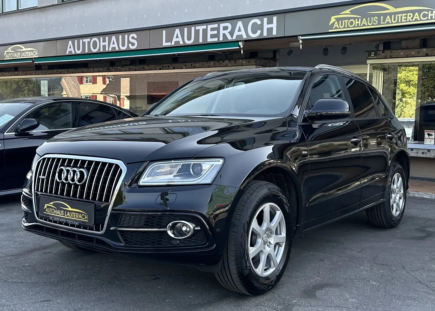 Audi Q5 2,0 TDI quattro S-tronic **S-line** SPORT** AHK* Schwarz - 1