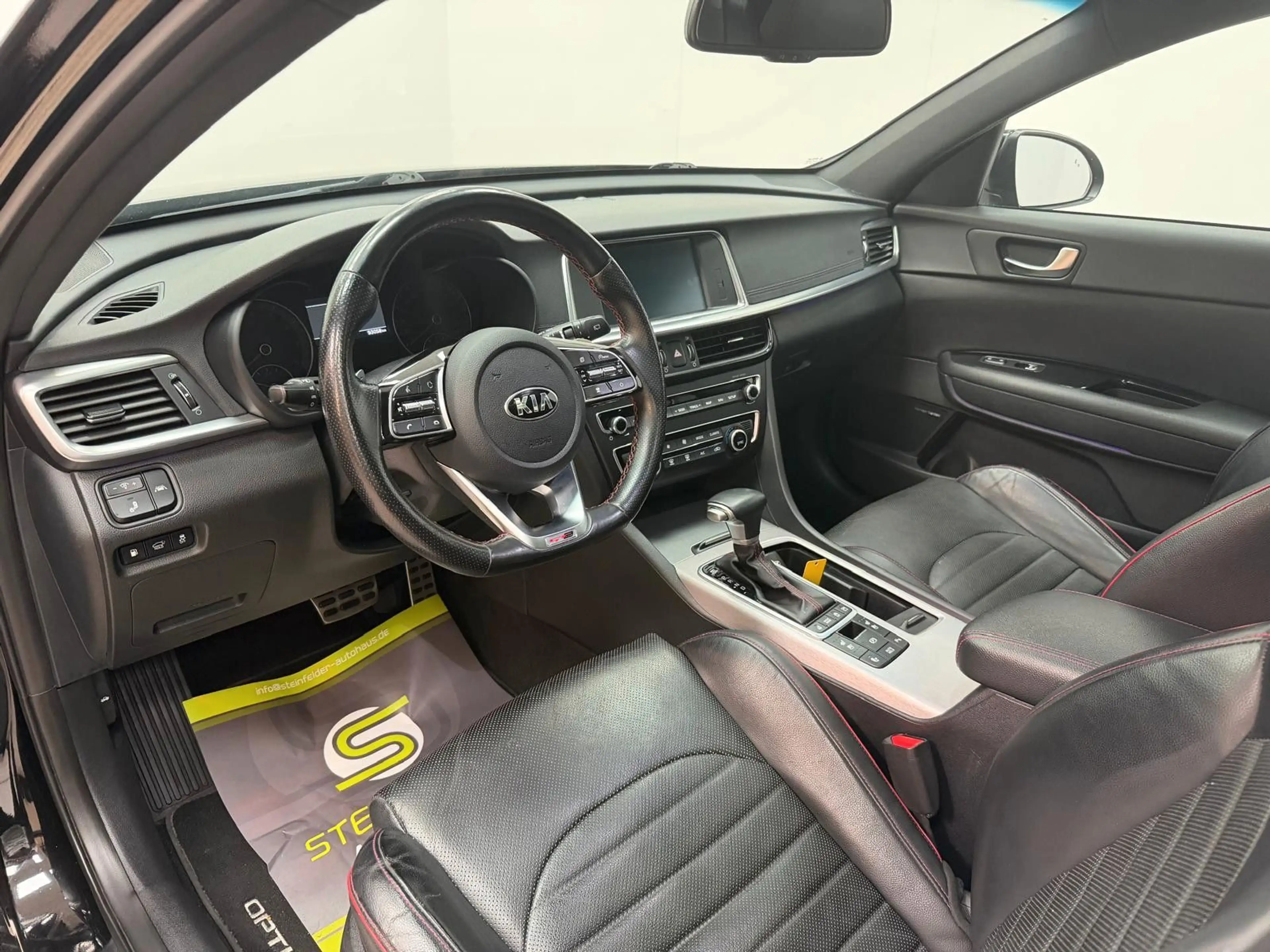 Kia Optima Sportswagon GT-Line / 360° / PANORAMA — photo 9