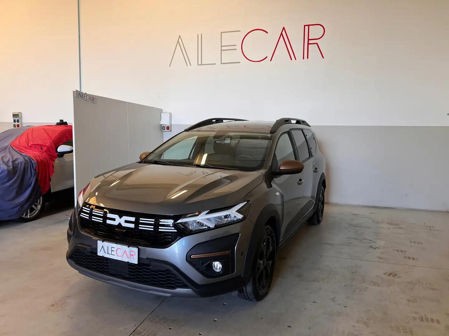 Dacia Jogger Jogger 1.0 tce Extreme UP Gpl 100cv 7pti Grigio - 1