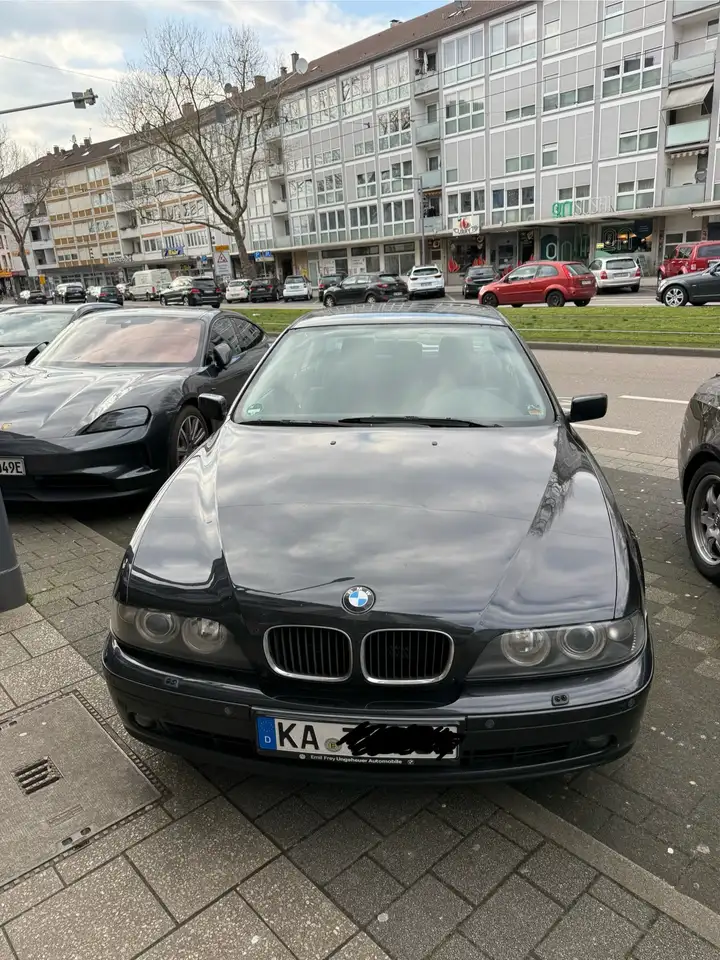 BMW 520