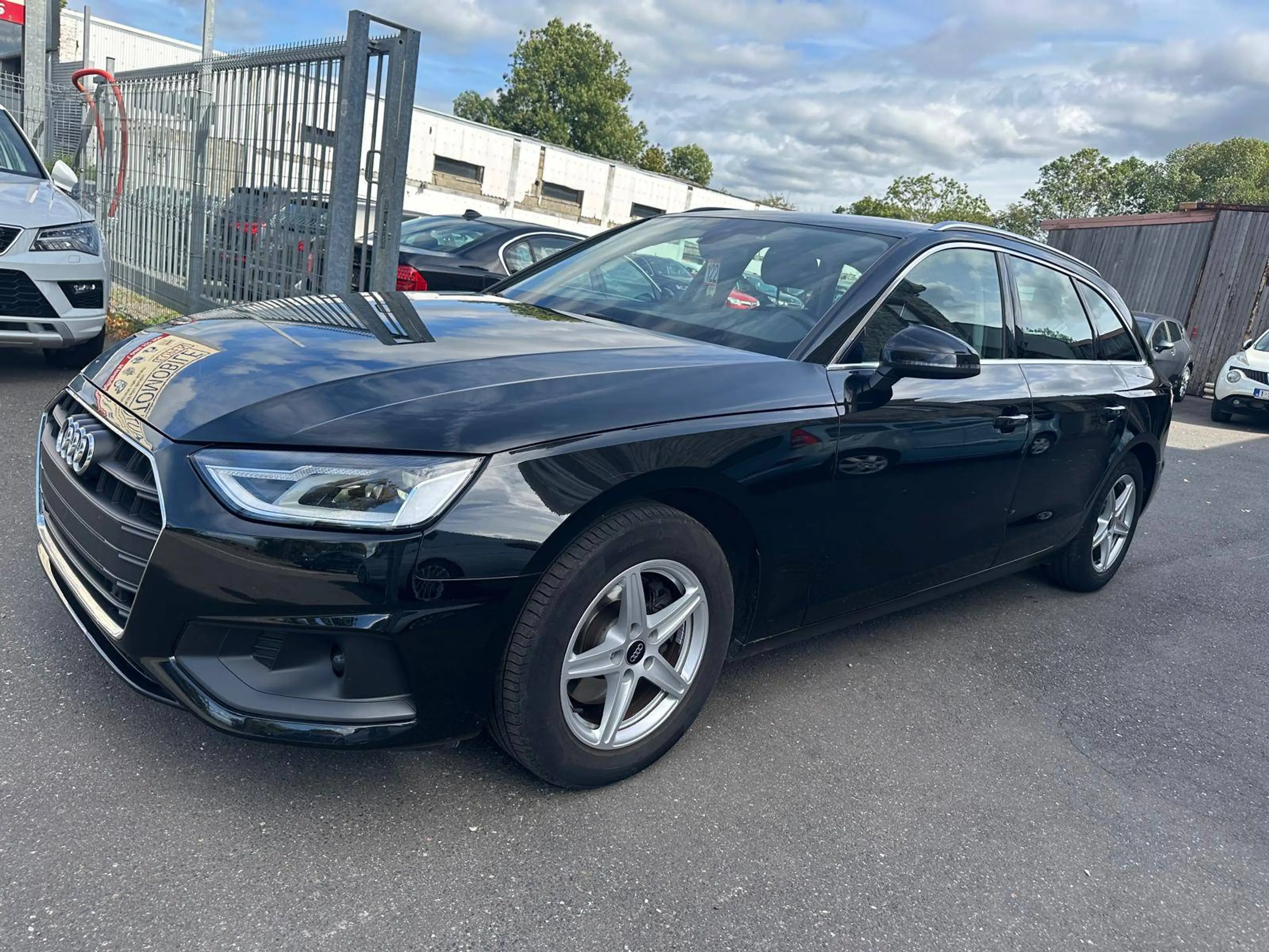 Audi A4 A4 S tronic (EU6d-TEMP) — photo 3