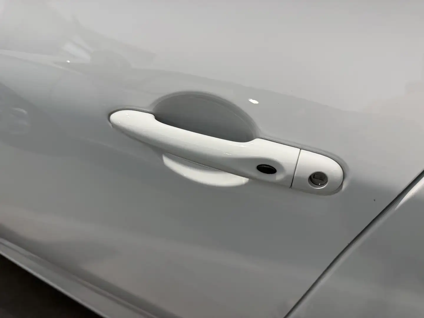 Renault ZOE Zoe R90 41 kWh 300km Life mit Extras Batteriemiete Weiß - 2