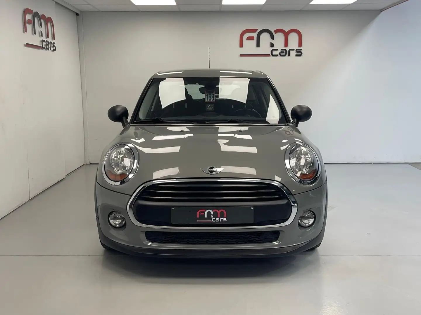MINI One benzine bwj2017 Navi Cruise Garantie Grijs - 2