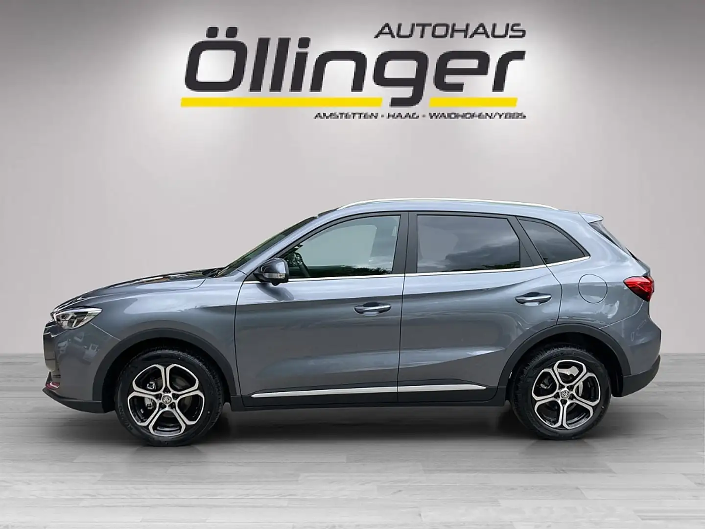 MG ZS + 1.5 Deluxe Grau - 2
