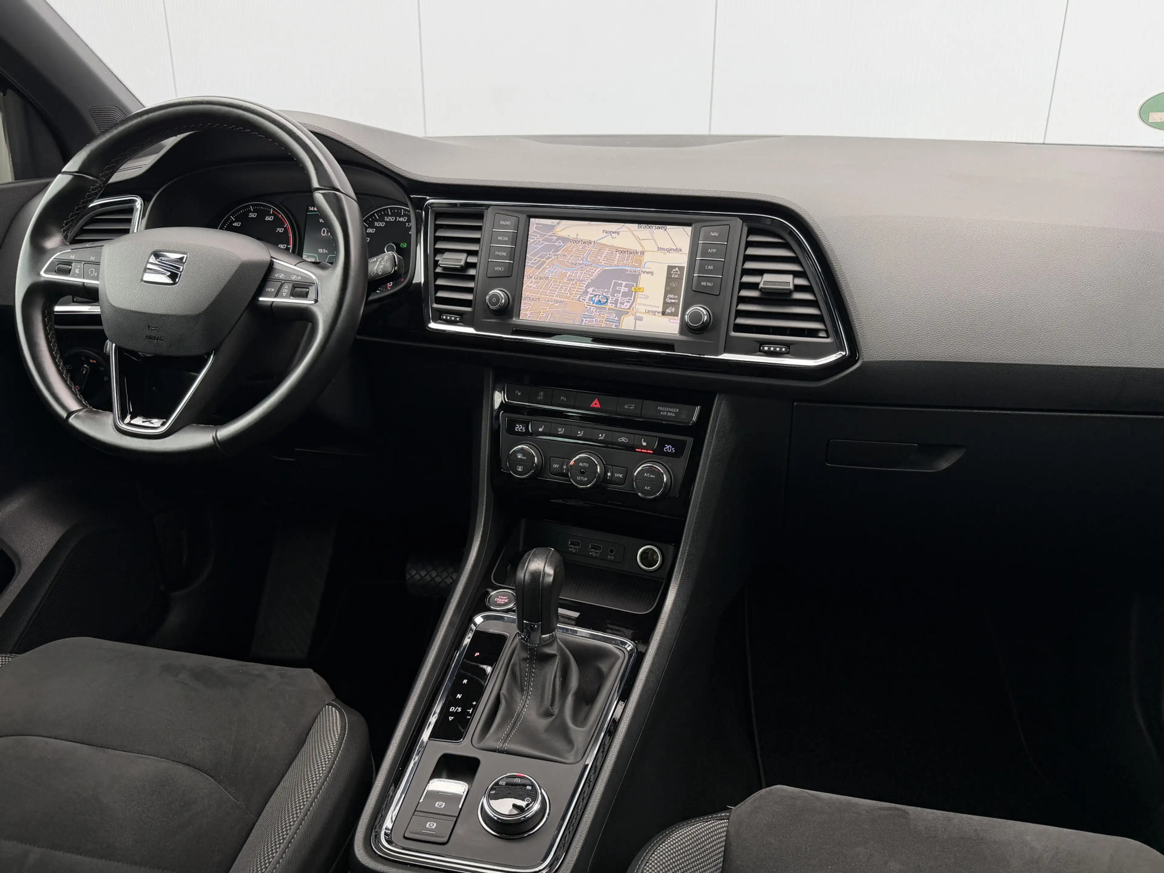 SEAT Ateca 1.5 TSI Business Intense Automaat/Pano/Trekhaak. — photo 9