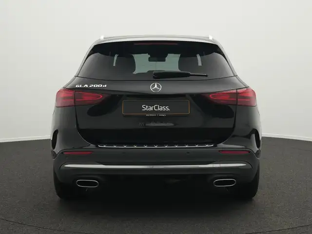 Mercedes-Benz Gla view 4