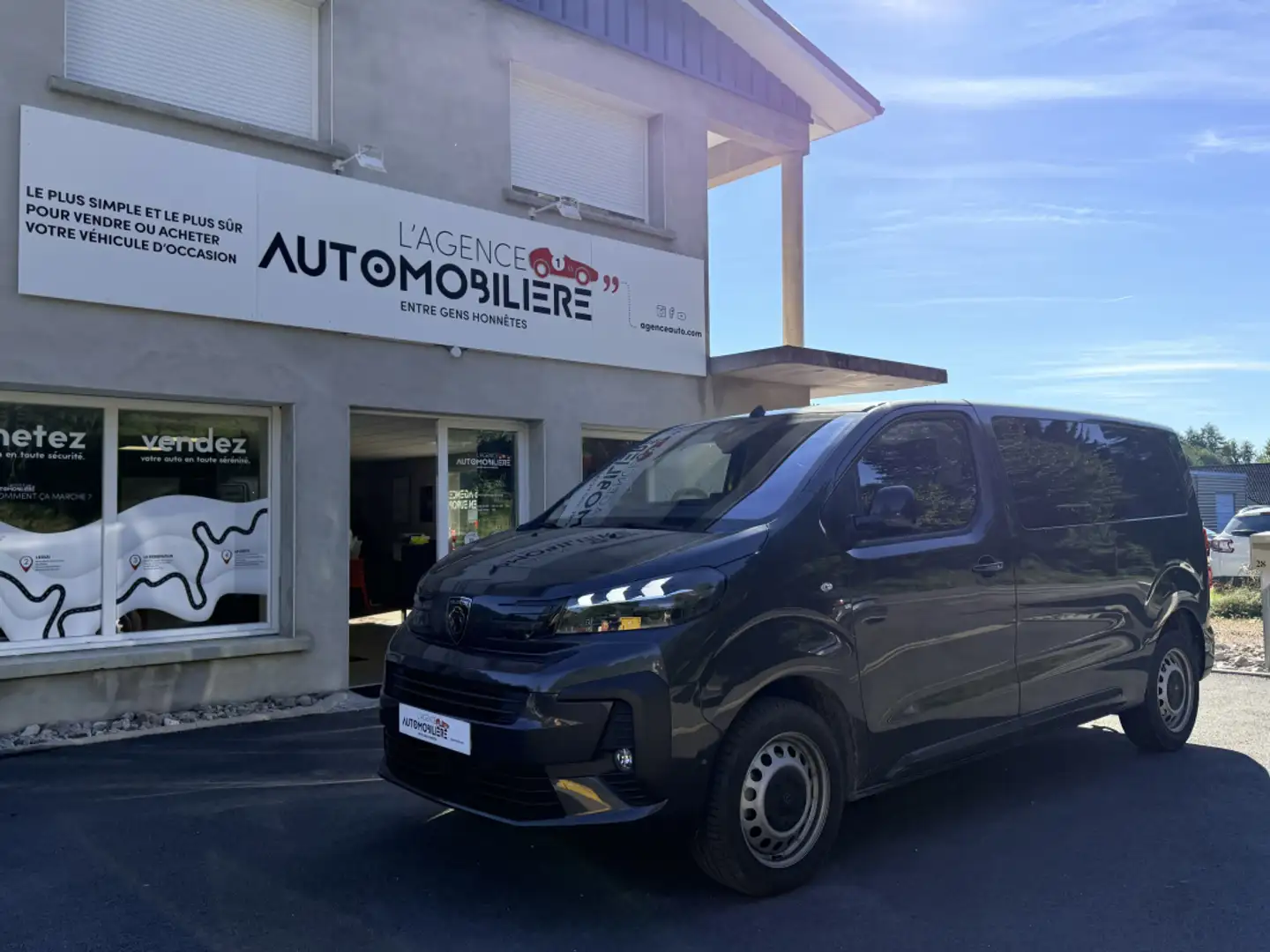 Peugeot e-Expert 2.0l BlueHDi Taille M 180 ch EAT8 Attelage Gris - 1