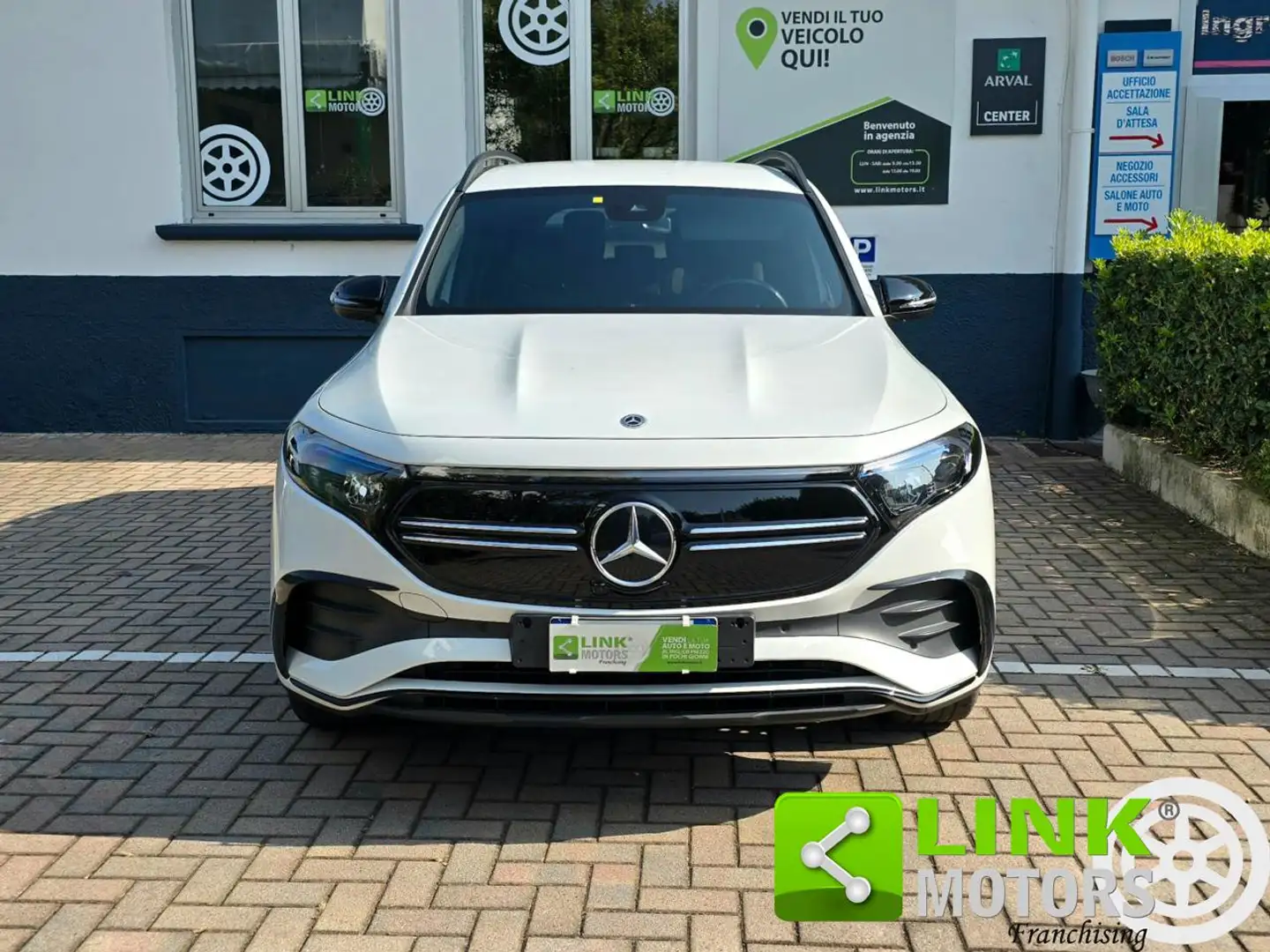 Mercedes-Benz EQB 250 Premium AMG Blanc - 2