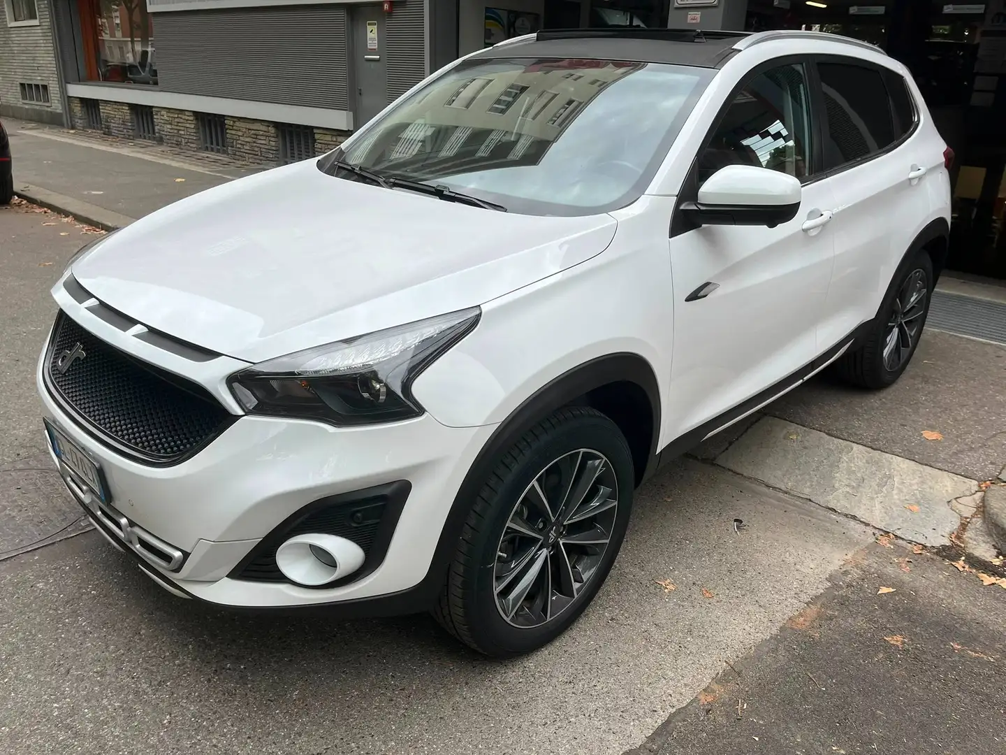 DR Automobiles DR F35 DR F35 1.5 TURBO GPL 150 CV CVT cambio automatico Weiß - 2