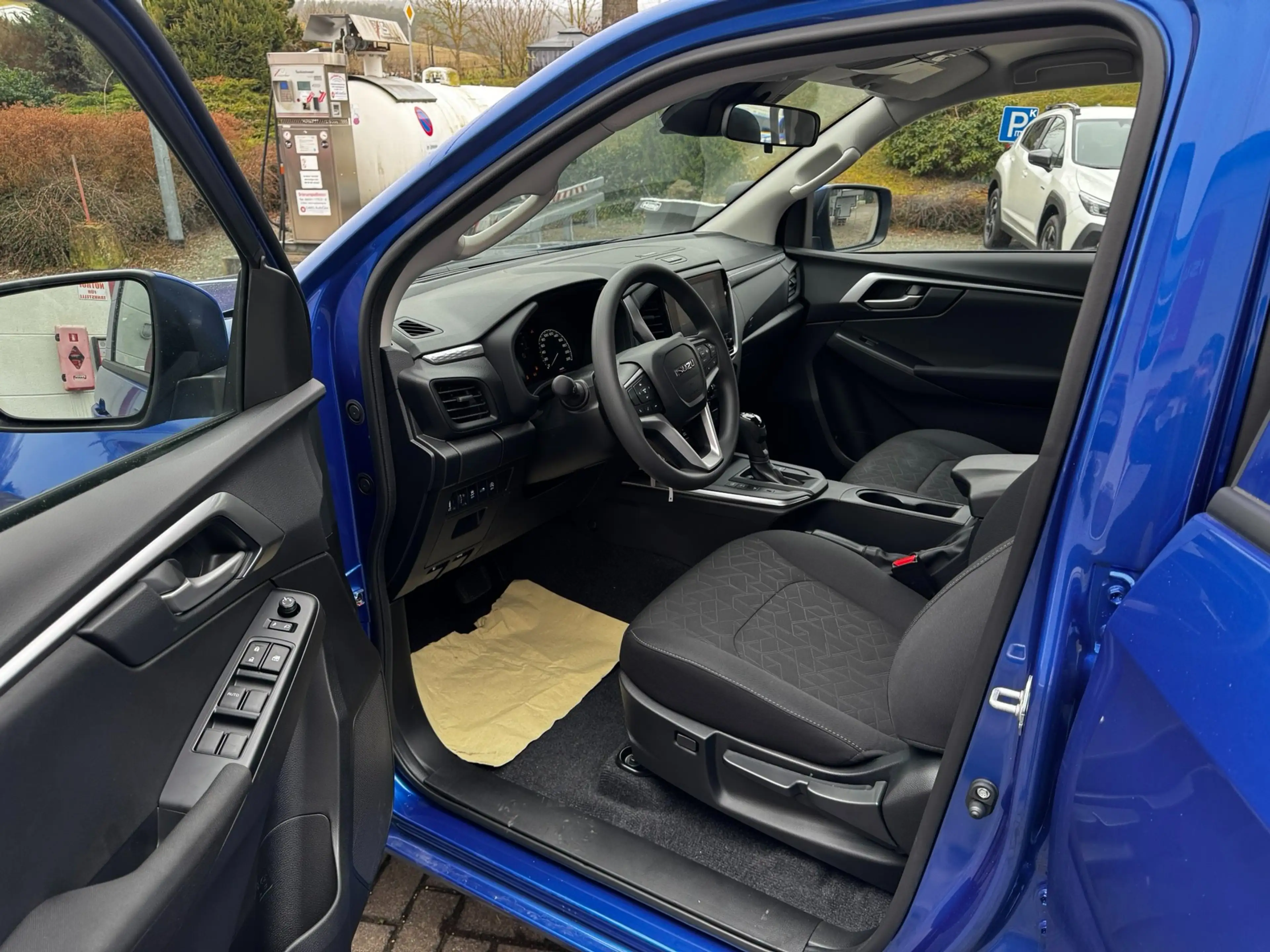 Isuzu D-Max Double Cab LS AT 4WD Rough Terrain Mode — photo 7